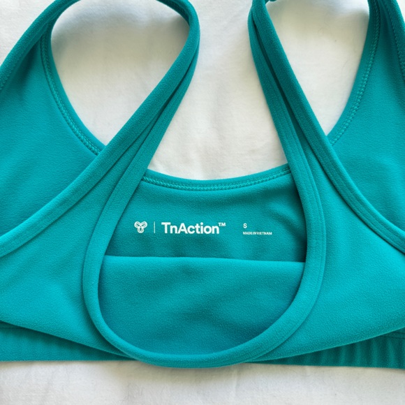 Aritzia TnAction TNABUTTER™ MINI BRA TOP - Picture 4 of 4